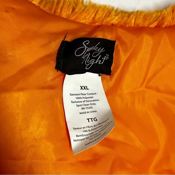 Plush Fox Costume for XXL Dog by Spooky Night - Picture 8 of 11